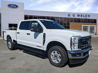 2025 Ford Super Duty F-250 SRW XLT 4 Door Truck Automatic Intercooled Turbo Diesel V-8 6.7 L/406 Engine 4X4