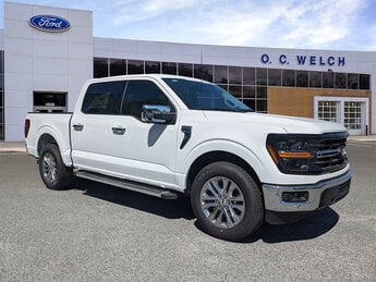 2025 Oxford White Ford F-150 XLT Truck Automatic RWD Regular Unleaded V8 5.0 L Engine