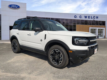 2025 Oxford White Ford Bronco Sport Outer Banks 4X4 4 Door Intercooled Turbo Regular Unleaded I-3 1.5 L/91 Engine SUV