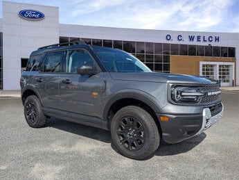 2025 Gray Metallic Ford Bronco Sport Badlands 4X4 Intercooled Turbo Premium Unleaded I-4 2.0 L/122 Engine 4 Door SUV