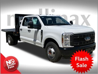 2025 Oxford White Ford Super Duty F-350 DRW XL 7.3L V8 PFI OHV 16V Federal 335hp Engine Truck RWD Automatic 4 Door