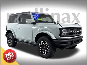 2022 Ford Bronco Outer Banks 2 Door 2.3L EcoBoost I-4 Engine Automatic