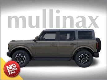 2025 Marsh Gray Ford Bronco Outer Banks 2.3L EcoBoost I-4 Engine 4X4 4 Door Automatic