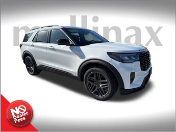 2025 Space White Metallic Ford Explorer ST-Line 4 Door 2.3L EcoBoost I-4 Engine SUV RWD Automatic