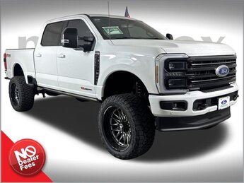 2025 Star White Metallic Tri-Coat Ford Super Duty F-250 SRW Platinum 4 Door Automatic 4X4 6.7L High Output Power Stroke V8 Diesel Engine Truck