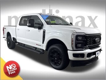 2025 Star White Metallic Tri-Coat Ford Super Duty F-250 SRW Lariat 4 Door 6.7L High Output Power Stroke V8 Diesel Engine Truck Automatic 4X4