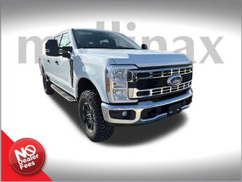 2025 Oxford White Ford Super Duty F-250 SRW XLT Truck 4X4 4 Door Automatic