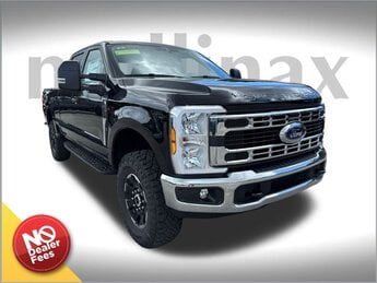 2025 Agate Black Metallic Ford Super Duty F-250 SRW XLT 4X4 Automatic Truck 7.3L V8 PFI SOHC 16V Federal 405hp Engine