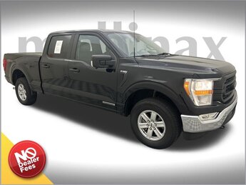 2022 Agate Black Metallic Ford F-150 XL 4 Door Automatic 3.5L PowerBoost Full-Hybrid V6 Engine Truck 4X4