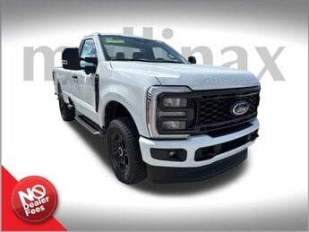 2025 Oxford White Ford Super Duty F-350 SRW STX Automatic 4X4 Truck 7.3L V8 PFI SOHC 16V Federal 405hp Engine 2 Door