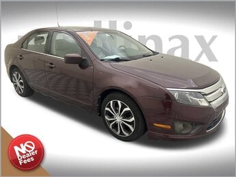 2011 Bordeaux Reserve Metallic Ford Fusion SE Automatic 2.5L I4 Engine 4 Door Car