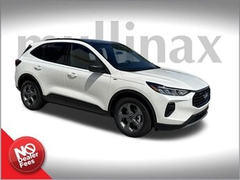 2025 White Metallic Ford Escape ST-Line 1.5L EcoBoost Engine 4 Door FWD