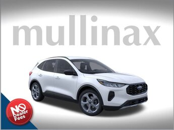 2025 Star White Metallic Tri-Coat Ford Escape ST-Line FWD 4 Door 2.5L iVCT Engine