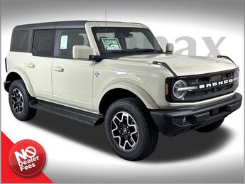 2025 Desert Sand Ford Bronco Outer Banks 4 Door SUV 2.3L EcoBoost I-4 Engine 4X4