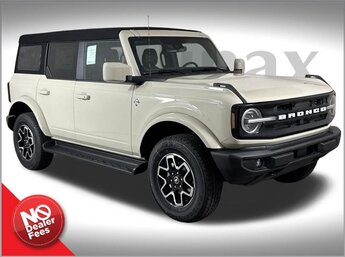 2025 Desert Sand Ford Bronco Outer Banks 4 Door 2.3L EcoBoost I-4 Engine Automatic 4X4 SUV