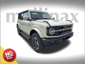 2025 Desert Sand Ford Bronco Outer Banks SUV 2.3L EcoBoost I-4 Engine 4 Door