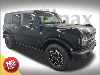 2025 SHADOW BLACK Ford Bronco Outer Banks 4 Door 4X4 2.3L EcoBoost I-4 Engine