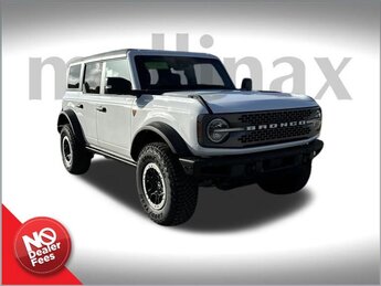 2024 Oxford White Ford Bronco Badlands Automatic 4X4 SUV