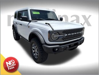 2025 Oxford White Ford Bronco Badlands 2.7L EcoBoost V6 Engine 4X4 SUV Automatic 4 Door