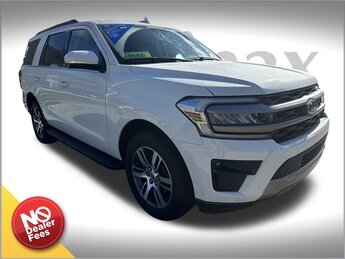 2024 Star White Metallic Tri-Coat Ford Expedition XLT EcoBoost 3.5L V6 GTDi DOHC 24V Twin Turbocharged Engine 4 Door RWD SUV