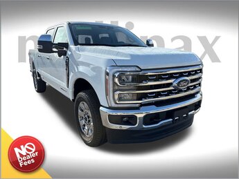 2025 Ford Super Duty F-250 SRW Lariat Truck Power Stroke 6.7L V8 DI 32V OHV Turbodiesel Engine 4 Door 4X4