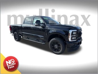 2025 Agate Black Metallic Ford Super Duty F-250 SRW Lariat 4 Door Automatic Power Stroke 6.7L V8 DI 32V OHV Turbodiesel Engine 4X4