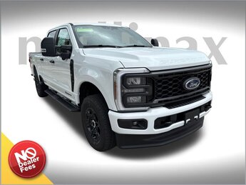2025 Ford Super Duty F-250 SRW STX Power Stroke 6.7L V8 DI 32V OHV Turbodiesel Engine Automatic 4X4 Truck 4 Door