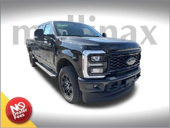2025 Ford Super Duty F-250 SRW XLT 4 Door Power Stroke 6.7L V8 DI 32V OHV Turbodiesel Engine 4X4 Automatic Truck