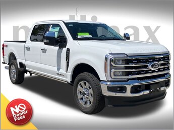 2025 Ford Super Duty F-350 SRW Lariat 4X4 Power Stroke 6.7L V8 DI 32V OHV Turbodiesel Engine Automatic 4 Door