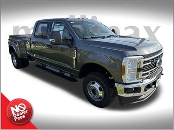 2025 Ford Super Duty F-350 DRW XLT Truck Automatic 4X4 7.3L 8-Cylinder PFI Engine 4 Door