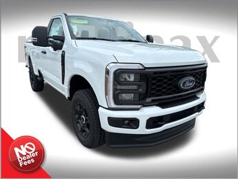 2025 Oxford White Ford Super Duty F-350 SRW STX 2 Door 4X4 Automatic