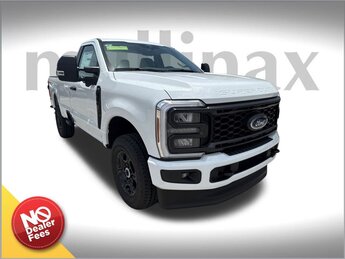 2025 Oxford White Ford Super Duty F-350 SRW STX 2 Door Truck Automatic 7.3L V8 PFI SOHC 16V Federal 405hp Engine