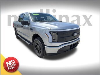 2025 Iconic Silver Metallic Ford F-150 Lightning XLT 4 Door Electric Motor Engine Automatic AWD