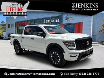 2020 Glacier White Nissan Titan PRO-4X 4 Door Truck 4X4 Automatic