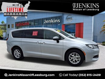 2022 Silver Mist Clearcoat Chrysler Voyager LX Automatic 3.6L V6 24V VVT Engine Van 4 Door FWD