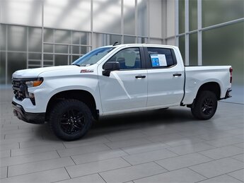 2024 Summit White Chevrolet Silverado 1500 Custom Trail Boss Automatic 4 Door 2.7L I4 Turbocharged DOHC 16V LEV3-SULEV30 310hp Engine