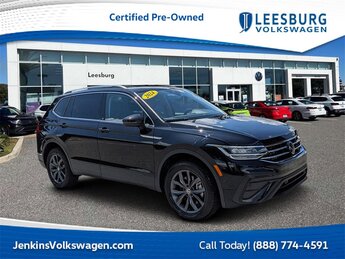 2024 Deep Black Pearl Volkswagen Tiguan SE FWD SUV Automatic 2.0L TSI DOHC Engine 4 Door