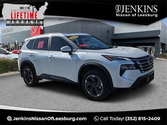 2024 Everest White Pearl Nissan Rogue SV SUV 4 Door 1.5L DOHC Engine Automatic (CVT)