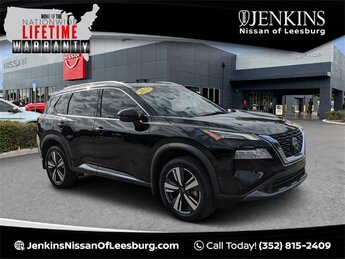 2023 Super Black Nissan Rogue SL 1.5L I3 Turbocharged DOHC 12V LEV3-ULEV50 201hp Engine FWD SUV 4 Door