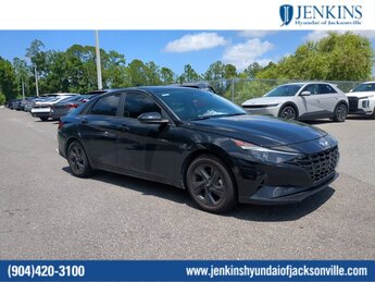 2023 Phantom Black Hyundai Elantra SEL Automatic (CVT) FWD Car