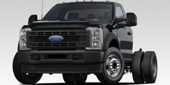 2025 Carbonized Gray Metallic Ford F-600SD Truck Power Stroke 6.7L V8 DI 32V OHV Turbodiesel Engine 4X4 Automatic