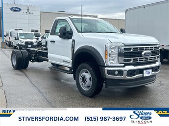 2024 Oxford White Ford F-600SD 4X4 Automatic Power Stroke 6.7L V8 DI 32V OHV Turbodiesel Engine Truck