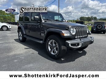 2019 Granite Crystal Metallic Clearcoat Jeep Wrangler Unlimited Sahara 4 Door 4X4 SUV Automatic