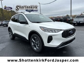 2025 Star White Metallic Tri-Coat Ford Escape ST-Line 1.5L EcoBoost Engine 4 Door Automatic SUV FWD