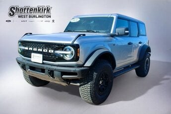 2024 Iconic Silver Metallic Ford Bronco Wildtrak 4 Door 4X4 Automatic SUV