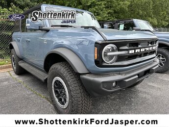 2025 Azure Gray Metallic Tri-Coat Ford Bronco Outer Banks Automatic 4X4 2.7L EcoBoost V6 Engine