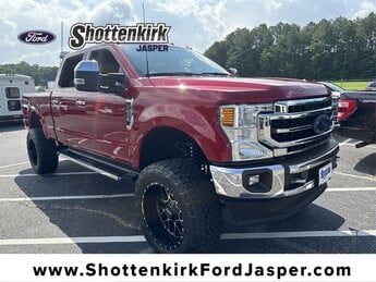 2022 Rapid Red Metallic Tinted Clearcoat Ford Super Duty F-250 SRW Lariat 4X4 Truck Automatic 7.3L V8 PFI SOHC 16V Federal 385hp Engine