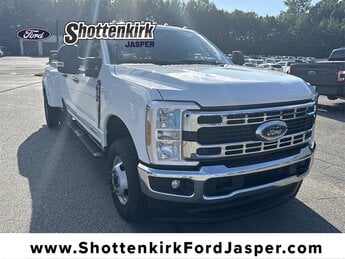 2024 Ford Super Duty F-350 DRW XLT Truck Automatic 4 Door