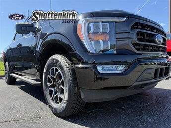 2022 Ford F-150 XLT 4 Door Automatic 2.7L V6 EcoBoost Engine Truck