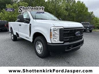 2025 Ford Super Duty F-250 SRW XL 2 Door Power Stroke 6.7L V8 DI 32V OHV Turbodiesel Engine Automatic